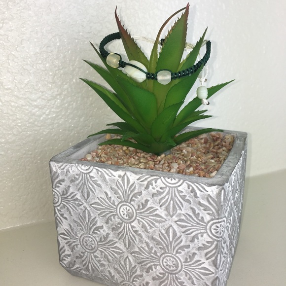 Handmade Chinese Knotting Bracelet W/ Glass Beads - Picture 1 of 8